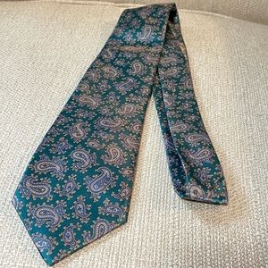 Van Heusen Vintage Green Paisley Tie